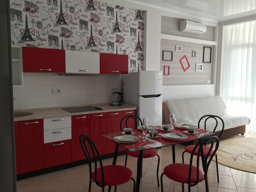 Town-House Golden Bugaz Apartamento Karolino-Buhaz Exterior foto